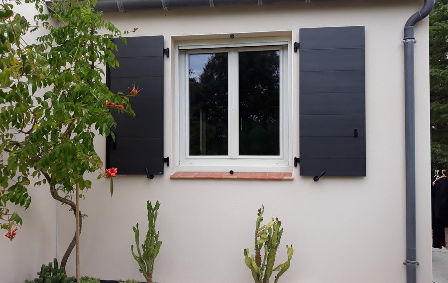 Volets battants épurés à Limeil-Brévannes